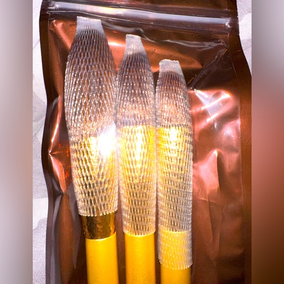 3 piece makeup brush set - Picture 3 of 3